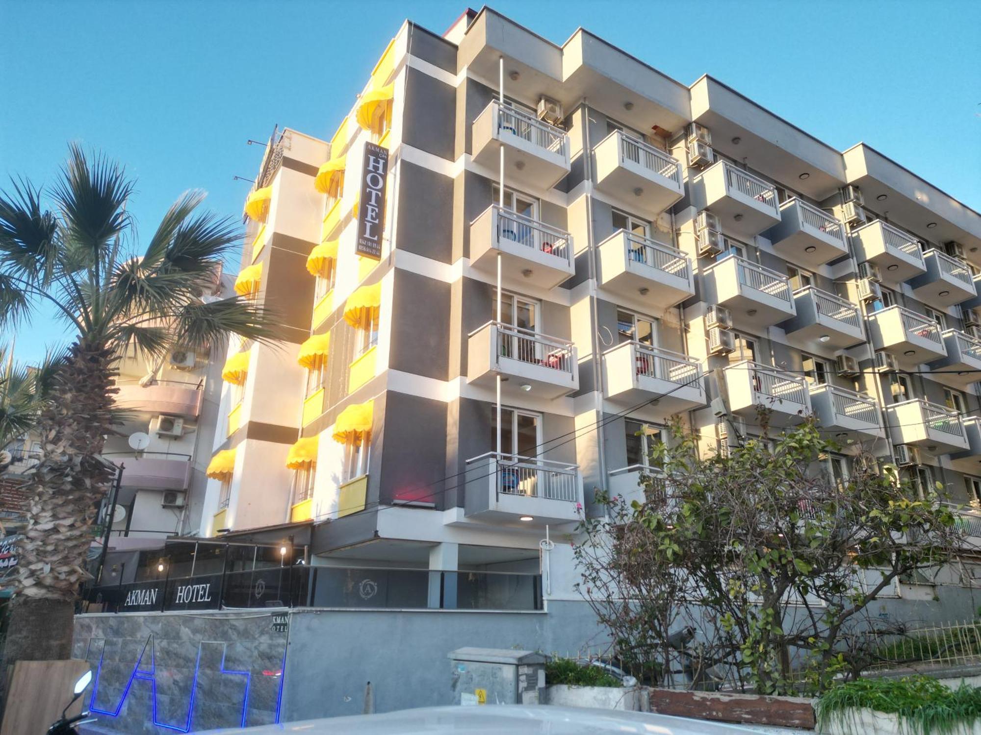 Akman City Hotel คูซาดาซี ภายนอก รูปภาพ