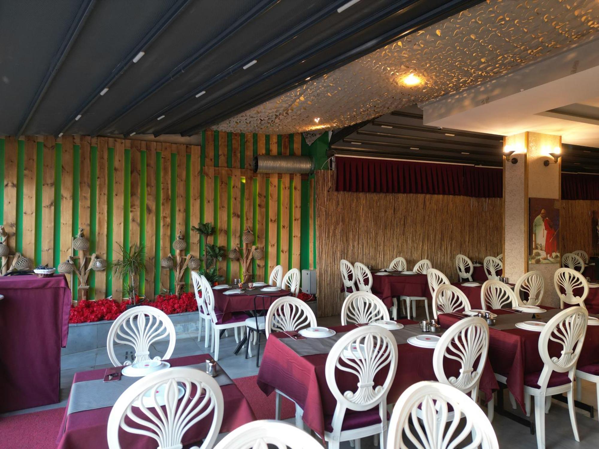 Akman City Hotel คูซาดาซี ภายนอก รูปภาพ