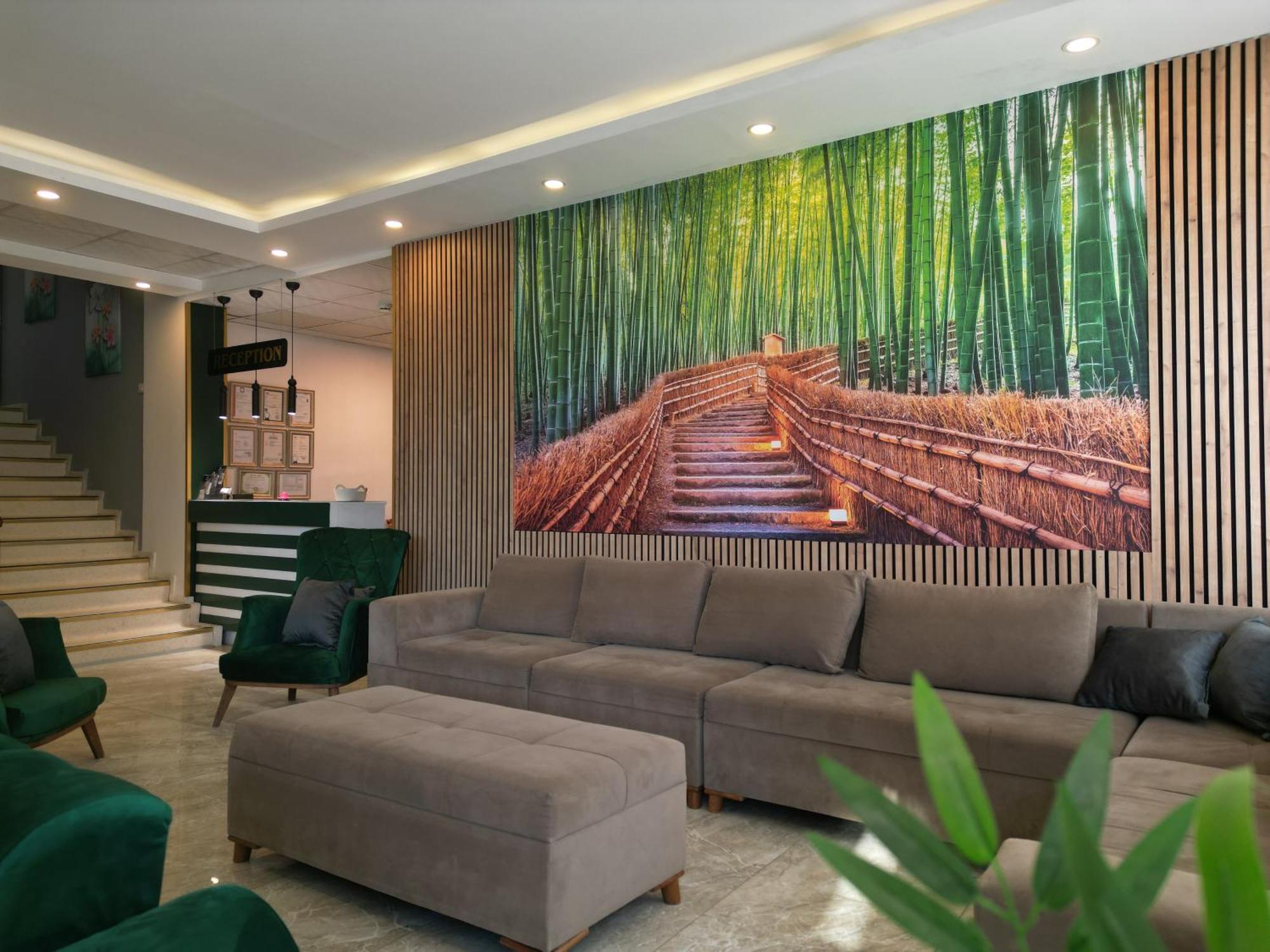 Akman City Hotel คูซาดาซี ภายนอก รูปภาพ