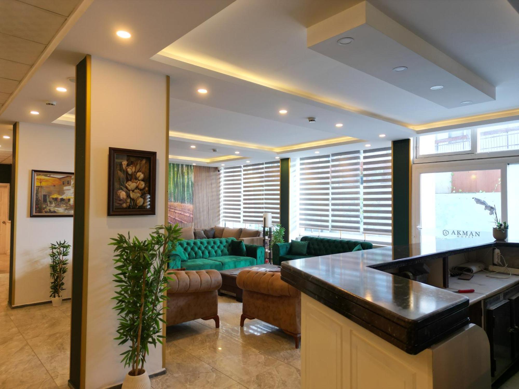 Akman City Hotel คูซาดาซี ภายนอก รูปภาพ