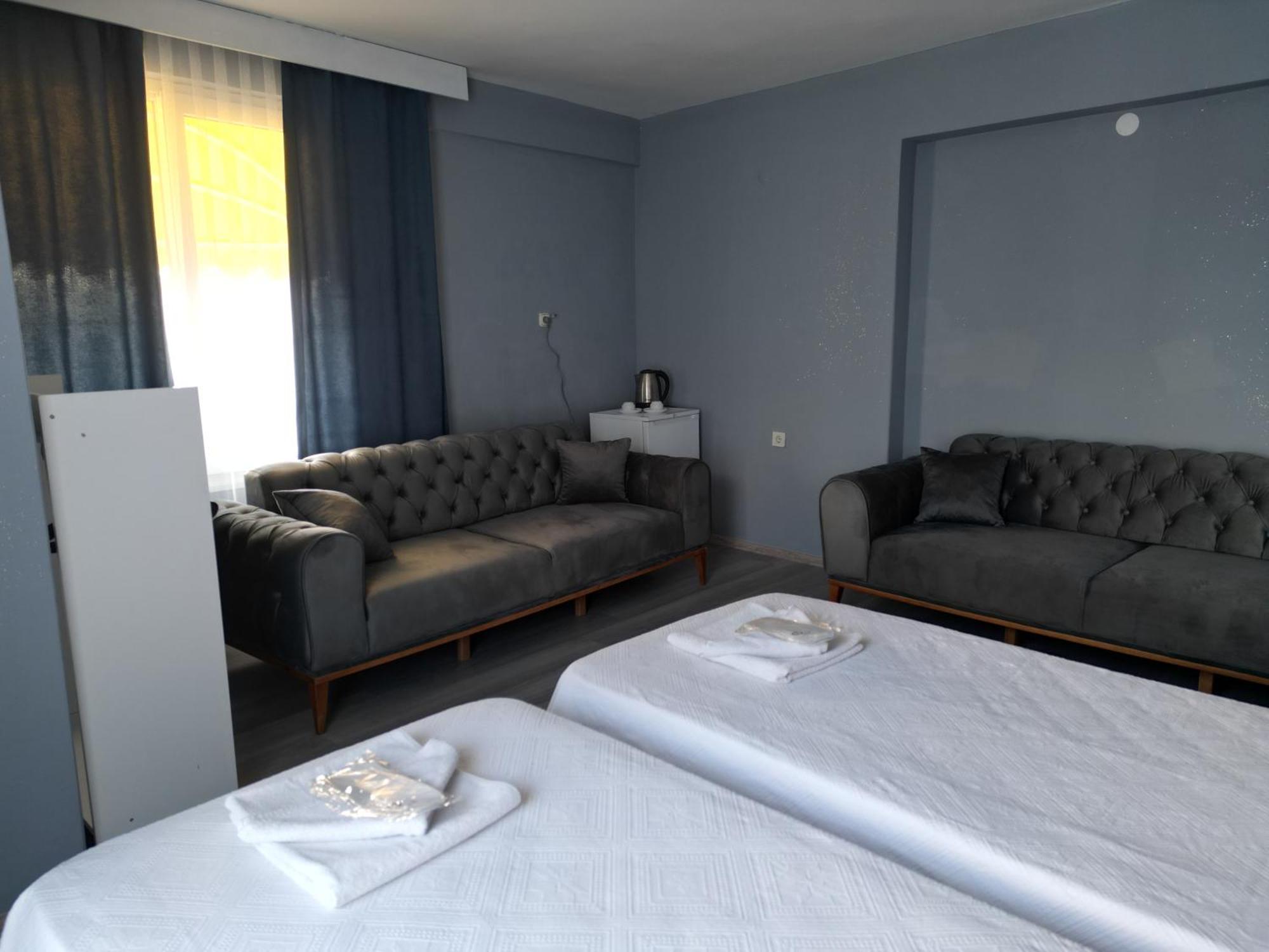 Akman City Hotel คูซาดาซี ภายนอก รูปภาพ